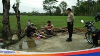 Sambang Dengan Warga, Bhabinkamtibmas Polsek Rilau Ale Selipkan Pesan Kamtibmas