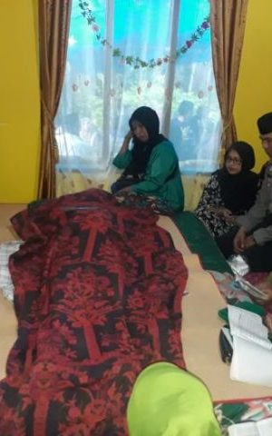 Kanit Laka Satlantas Polres Bulukumba Melayat Korban Tabrak Lari di Tanete