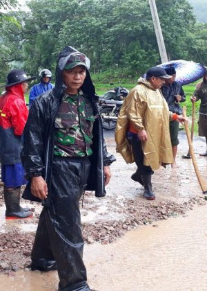Longsor Tutup Jalan di Dataran Tinggi Gowa