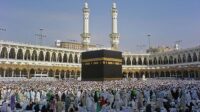Arab Saudi Tangguhkan Pelayanan Umrah untuk Cegah Penyebaran Corona Arab Saudi Tangguhkan Pelayanan Umrah untuk Cegah Penyebaran Corona