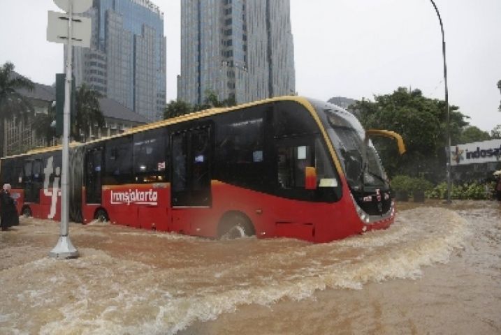Imbas Banjir, Ini Rute TransJakarta yang Tak Beroperasi