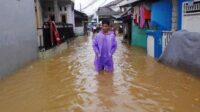Ini 9 Poin Arahan Gubernur Anies Baswedan terkait Banjir Jakarta Ini 9 Poin Arahan Gubernur Anies Baswedan terkait Banjir Jakarta