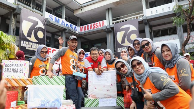 Iqbal Suhaeb Hadiri ki HUT Ke 70 Tahun Smansa Makassar