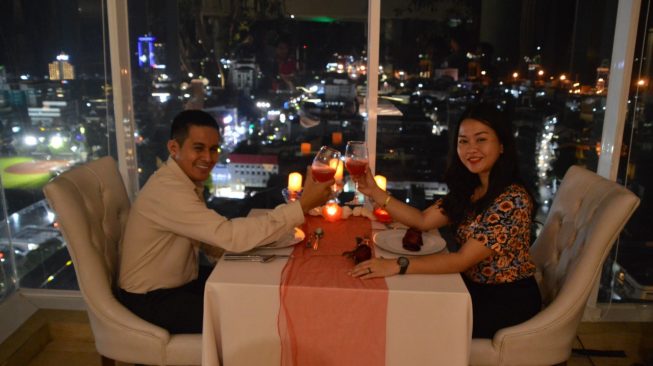 Makan Malam Romantis ki di Karebosi Condotel