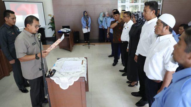 Pj Walikota Makassar Lantik ki Dewan Pengawas PERUMDA Air Minum Makassar