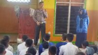 Police Goes To School, Kasat Lantas Polres Pangkep Memberikan Himbauan Kamseltibcar Lantas