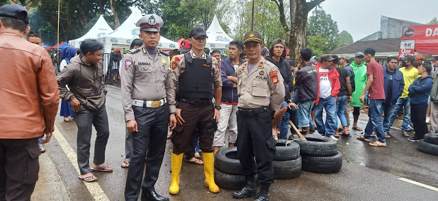 Antisipasi Kemacetan, Satlantas Polres Gowa Melaksanakan Pengamanan Jalur di Sirkuit Road Race Kota Bunga Malino