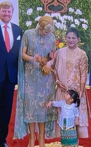 Jokowi Ajak Sang Cucu Sambut Raja-Ratu Belanda