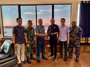 Ketua Umum POSSI Sulsel Ajak Danlantamal VI Makassar Selamatkan Laut Kita