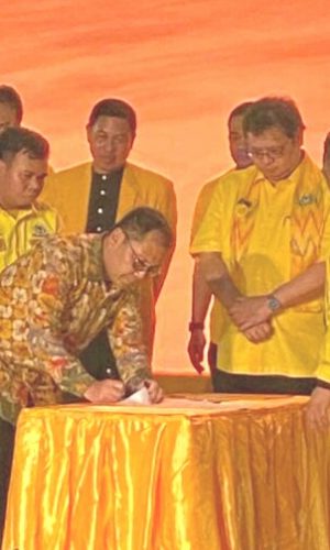 Pilwali Makassar, Danny Kantongi Surat Tugas Partai Golkar