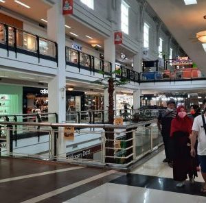 Dua Mall di Makassar Gunakan Social Media Instagram Berbagi Konten Aktivitas Digital